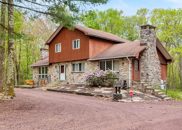 Pocono Retreat Hot Tub Movieroom Gameroom Etc