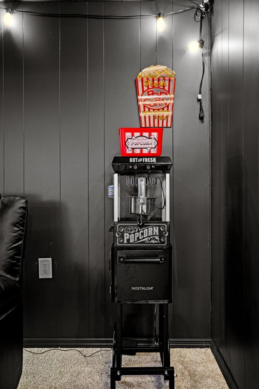 Pocono Retreat Hot Tub Movieroom Gameroom Etc * Lake Harmony