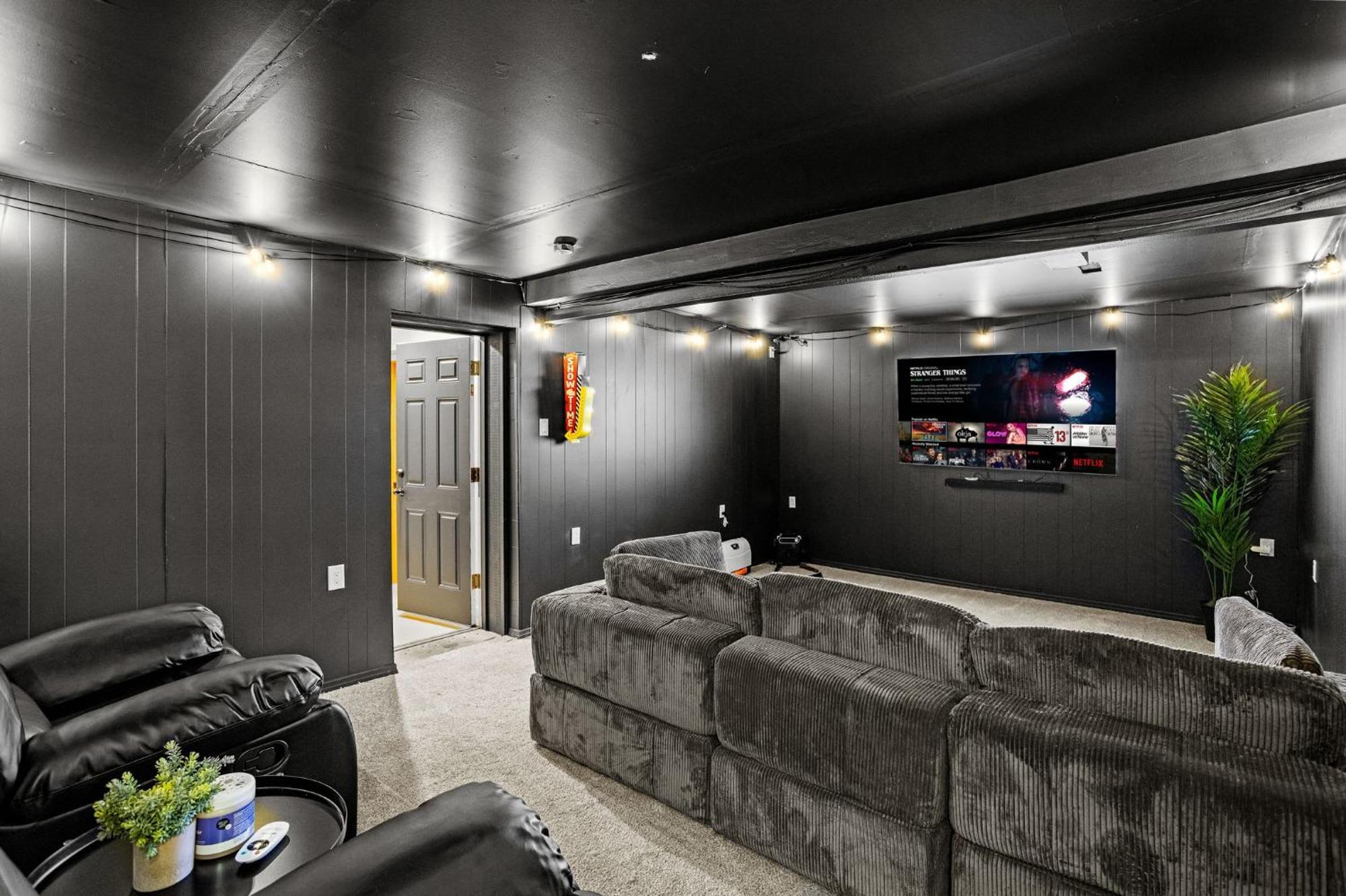 Pocono Retreat Hot Tub Movieroom Gameroom Etc
