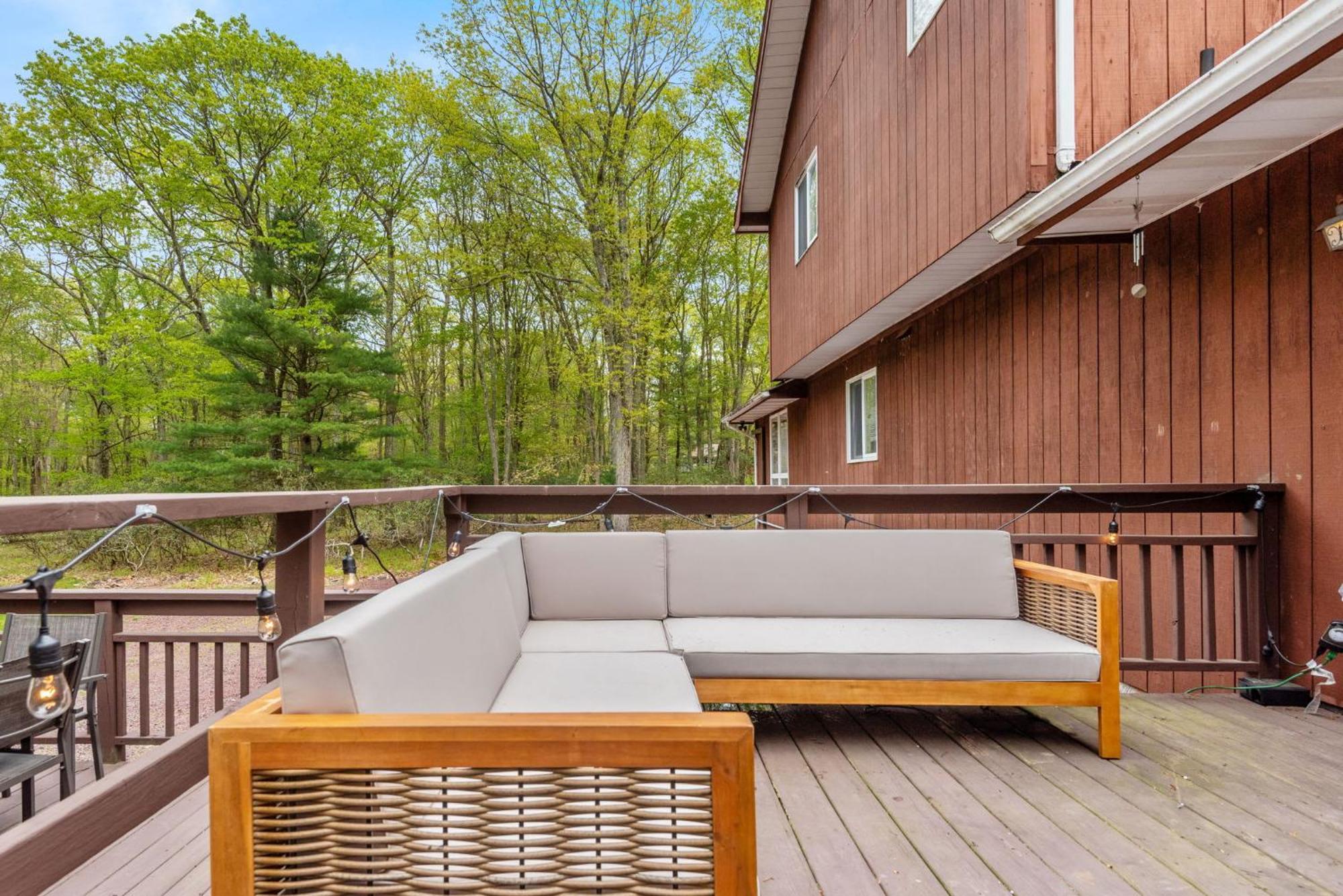Pocono Retreat Hot Tub Movieroom Gameroom Etc Chalet Lake Harmony
