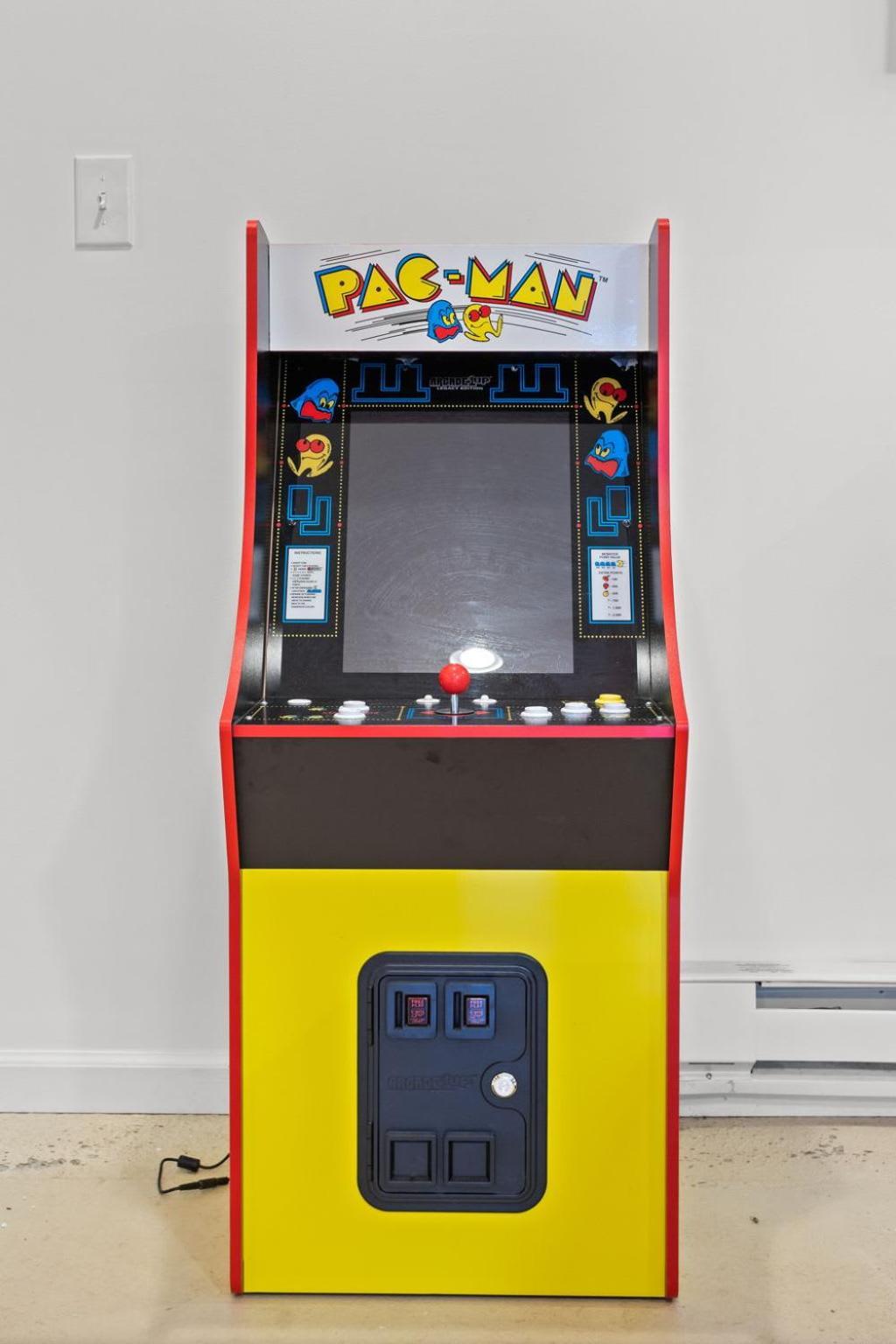 Chalet Pocono Retreat Hot Tub Movieroom Gameroom Etc