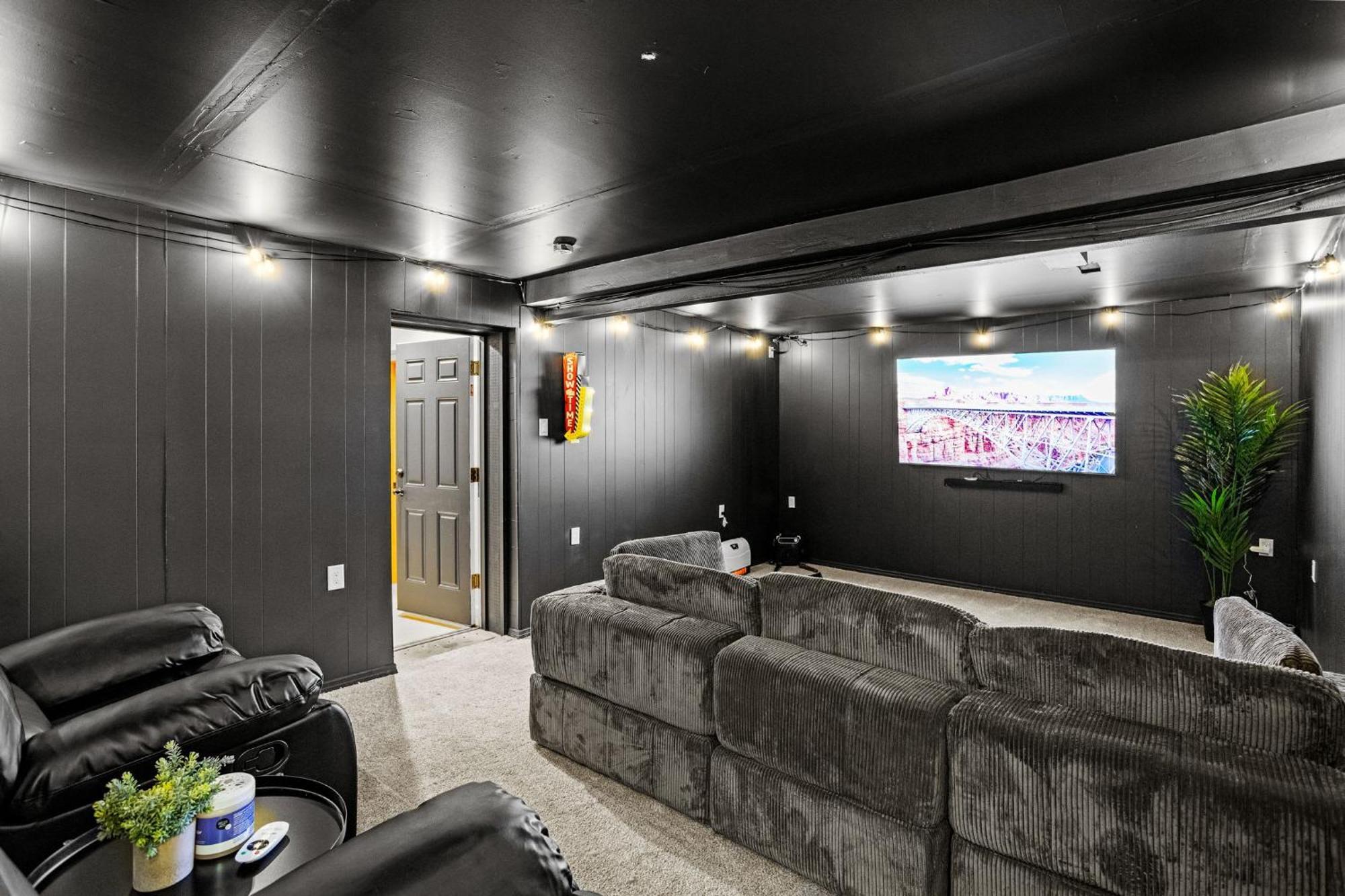 Pocono Retreat Hot Tub Movieroom Gameroom Etc *